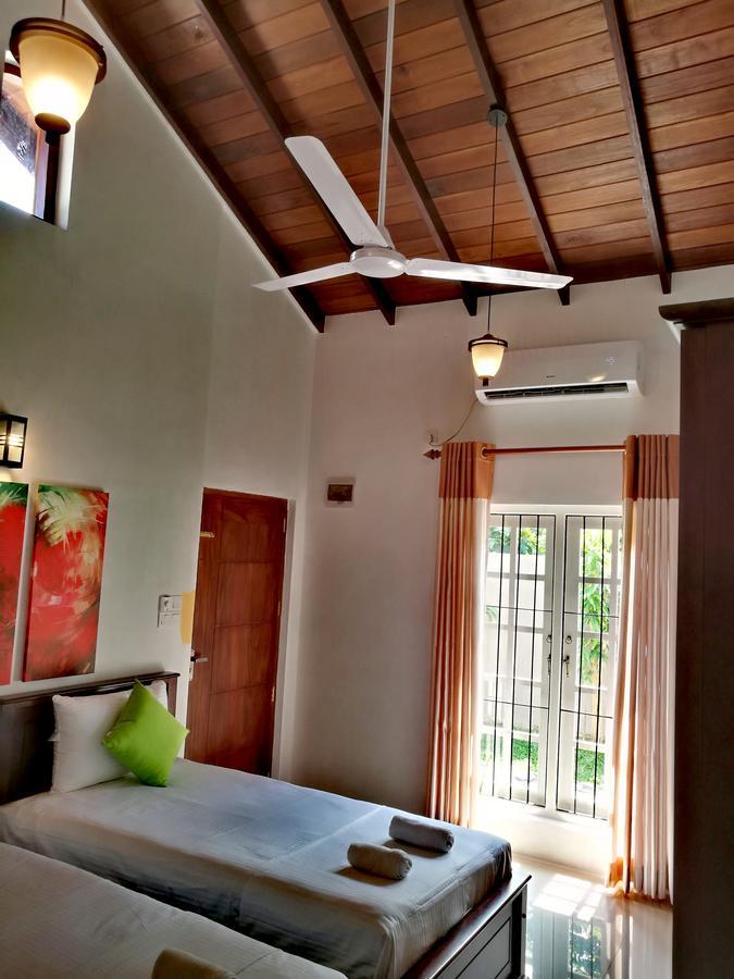 Villa A50 Negombo Eksteriør billede