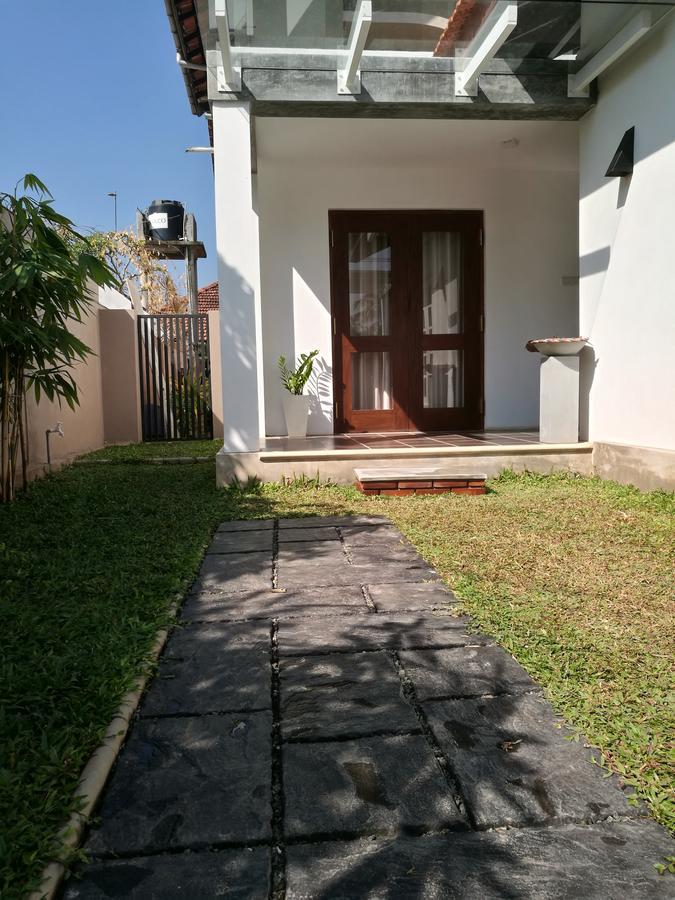 Villa A50 Negombo Eksteriør billede