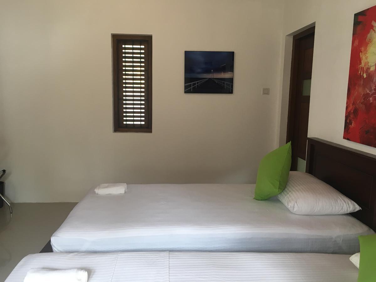 Villa A50 Negombo Eksteriør billede