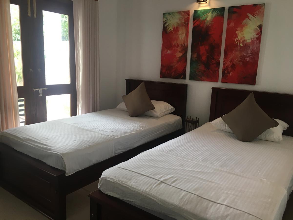Villa A50 Negombo Eksteriør billede