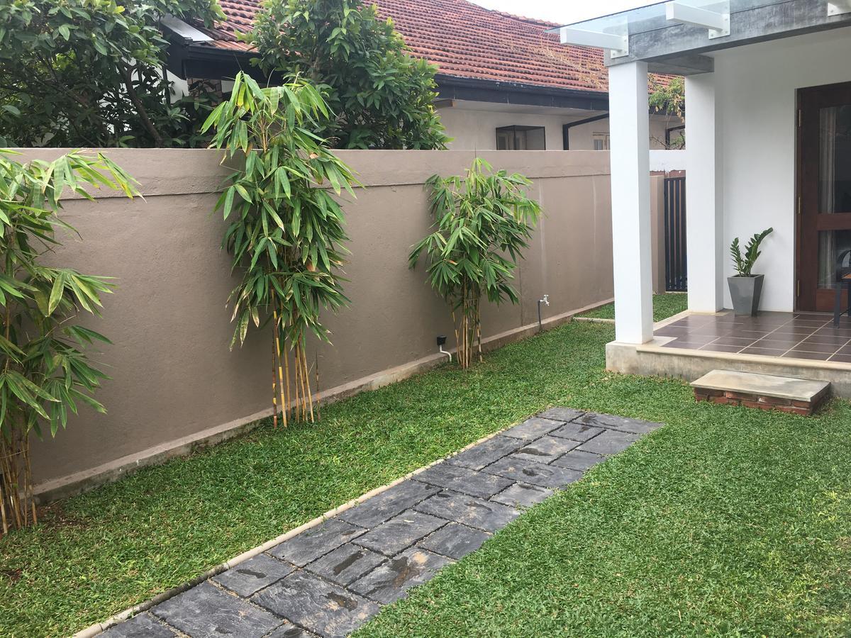 Villa A50 Negombo Eksteriør billede